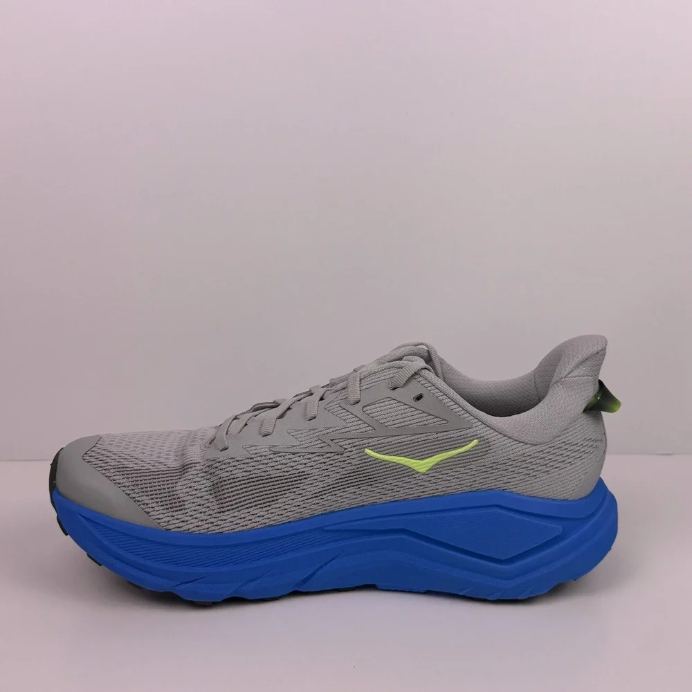 Hoka One One items sample